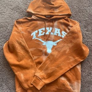 Acid wash Texas long horns hoodie.